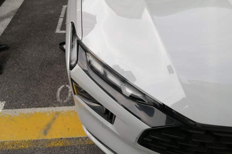 Used Ford Mondeo 2023 EcoBoost 245 Ultimate Model Right Front Headlight