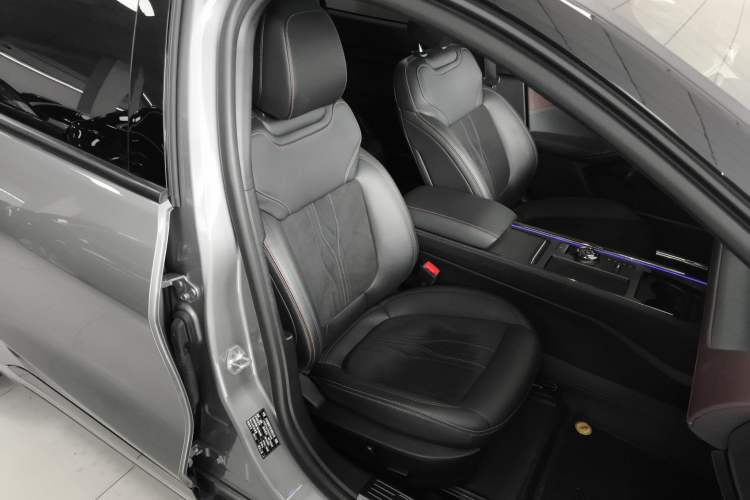 Used Ford Mondeo 2023 EcoBoost 245 Ultimate Model Right Front Seat