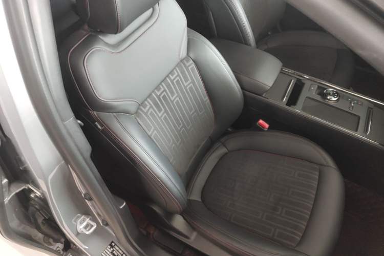 Used Ford Mondeo 2023 EcoBoost 180 Comfort Model Right Front Seat