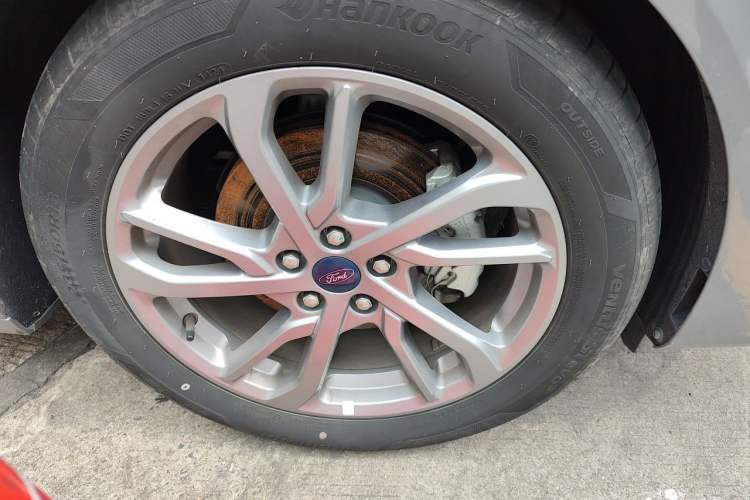 Used Ford Mondeo 2023 EcoBoost 245 Luxury Model Right Front Wheel Hub