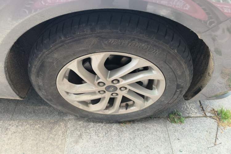 Used Ford Mondeo 2023 EcoBoost 180 Comfort Model Right Front Wheel Hub