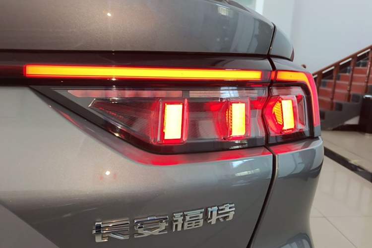 Used Ford Mondeo 2023 EcoBoost 180 Comfort Model Right Rear Taillight