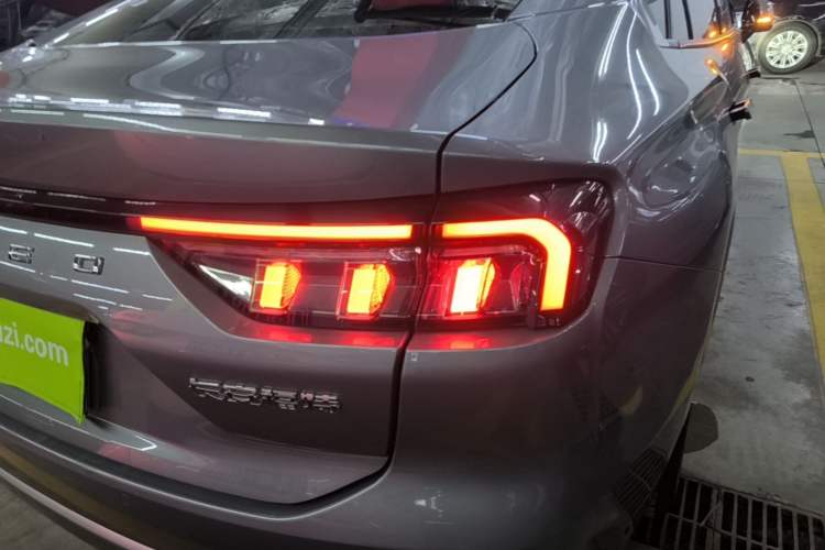 Used Ford Mondeo 2023 EcoBoost 180 Luxury Model Right Rear Taillight