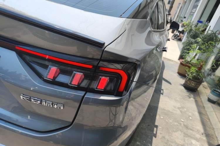 Used Ford Mondeo 2023 EcoBoost 245 Luxury Model Right Rear Taillight