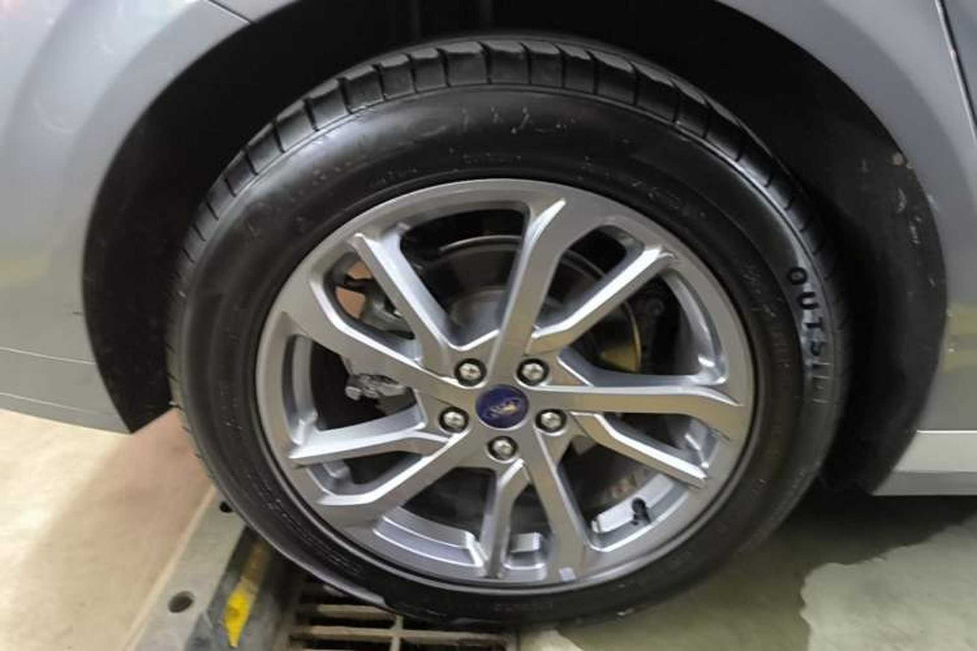 Used Ford Mondeo 2023 EcoBoost 180 Luxury Model Right Rear Wheel Hub