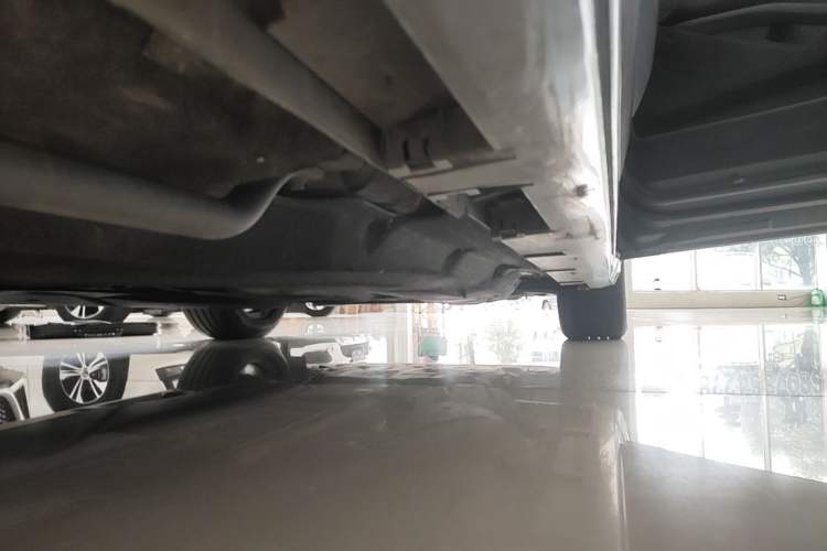 Used Ford Mondeo 2023 EcoBoost 180 Comfort Model Right Side Sill