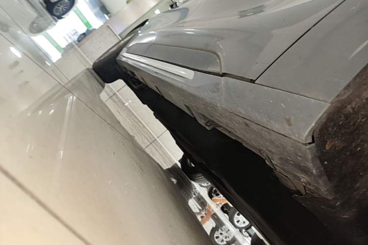 Used Ford Mondeo 2023 EcoBoost 180 Comfort Model Right Side Sill
