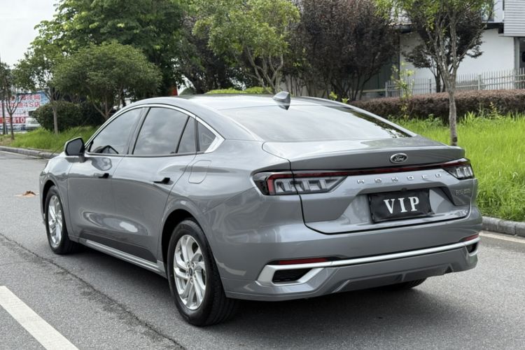 Used Ford Mondeo 2023 EcoBoost 180 Comfort Model Roof