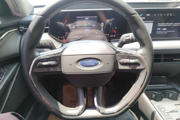 Used Ford Mondeo 2023 EcoBoost 245 Luxury Model Steering Wheel