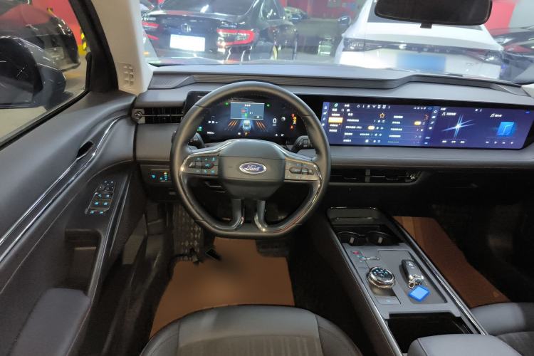 Used Ford Mondeo 2023 EcoBoost 180 Luxury Model Steering Wheel