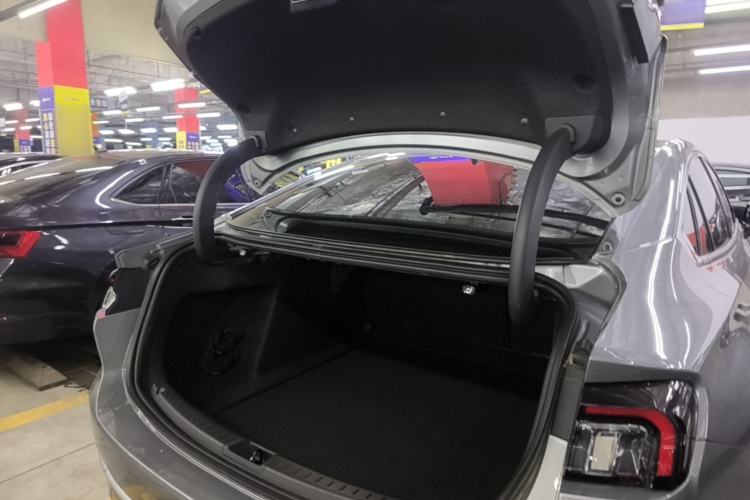 Used Ford Mondeo 2023 EcoBoost 180 Luxury Model Trunk