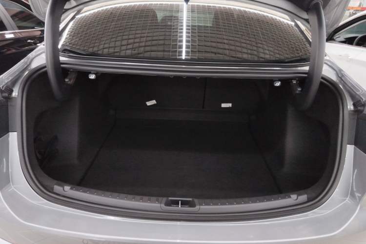 Used Ford Mondeo 2023 EcoBoost 245 Luxury Model Trunk