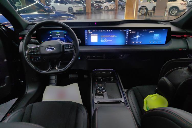 Used Ford Mondeo 2023 1.5T E-Hybrid ST-Line Center Console