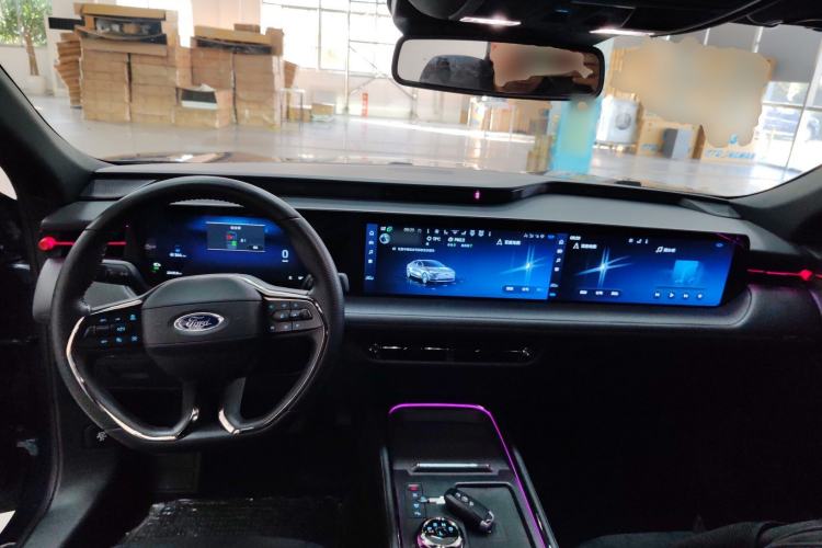Used Ford Mondeo 2023 1.5T E-Hybrid ST-Line Center Console