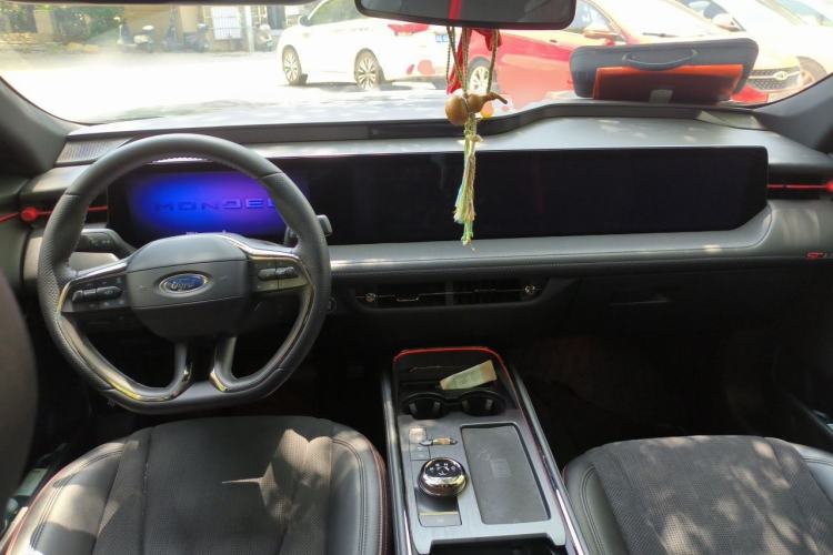 Used Ford Mondeo 2023 1.5T E-Hybrid ST-Line Center Console