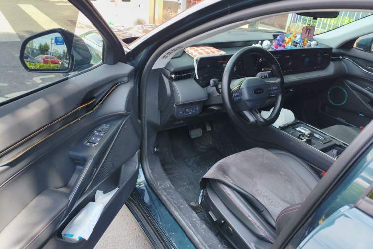 Used Ford Mondeo 2023 1.5T E-Hybrid Luxury Version Driver Seat