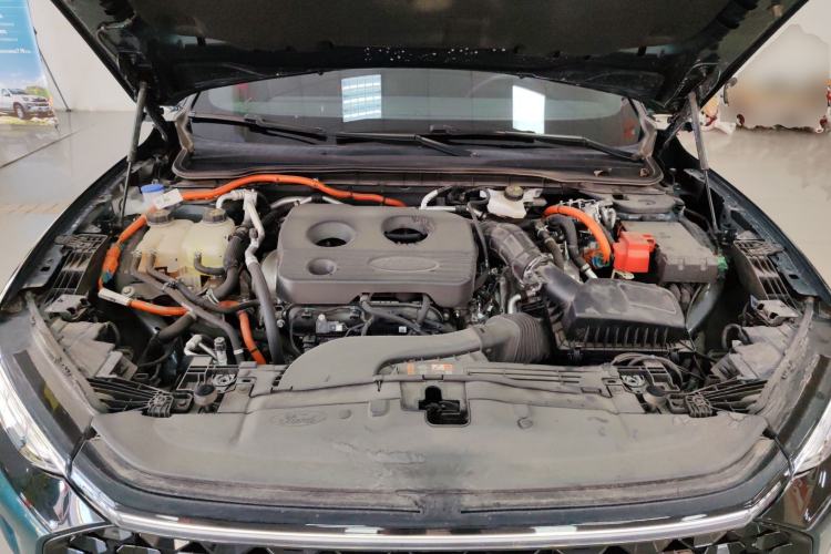 Used Ford Mondeo 2023 1.5T E-Hybrid ST-Line Engine Bay