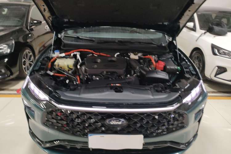 Used Ford Mondeo 2023 1.5T E-Hybrid ST-Line Engine Bay