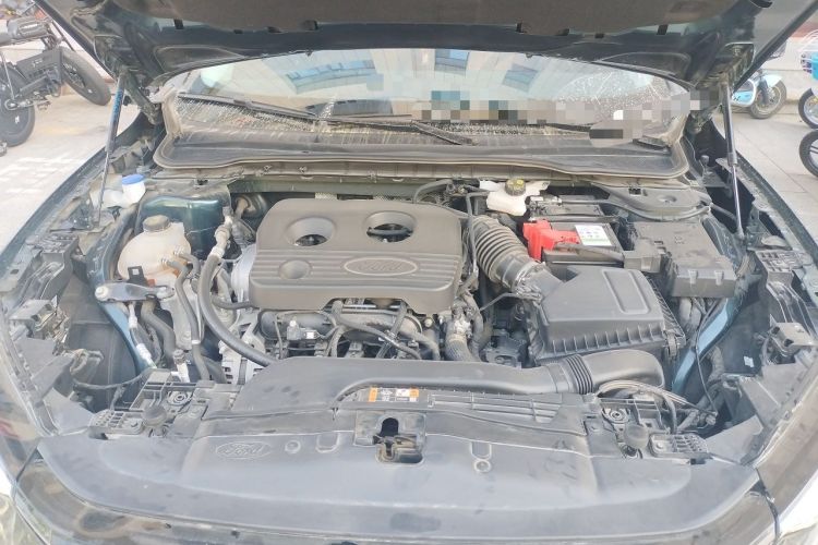 Used Ford Mondeo 2023 EcoBoost 180 Luxury Model Engine Bay