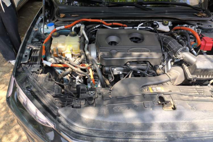 Used Ford Mondeo 2023 1.5T E-Hybrid ST-Line Engine Bay Right