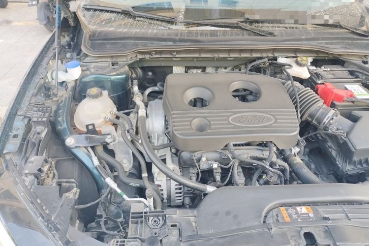 Used Ford Mondeo 2023 EcoBoost 180 Luxury Model Engine Bay Right