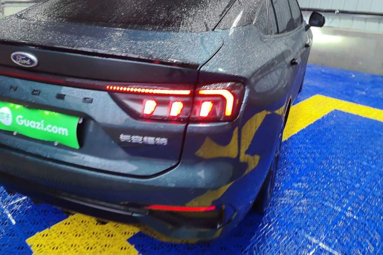 Used Ford Mondeo 2023 1.5T E-Hybrid ST-Line Exterior 3