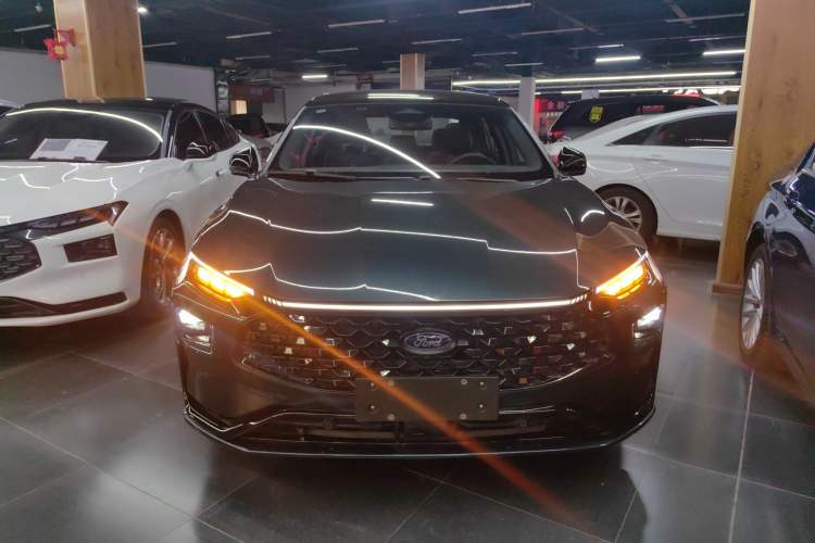 Used Ford Mondeo 2023 1.5T E-Hybrid ST-Line Front