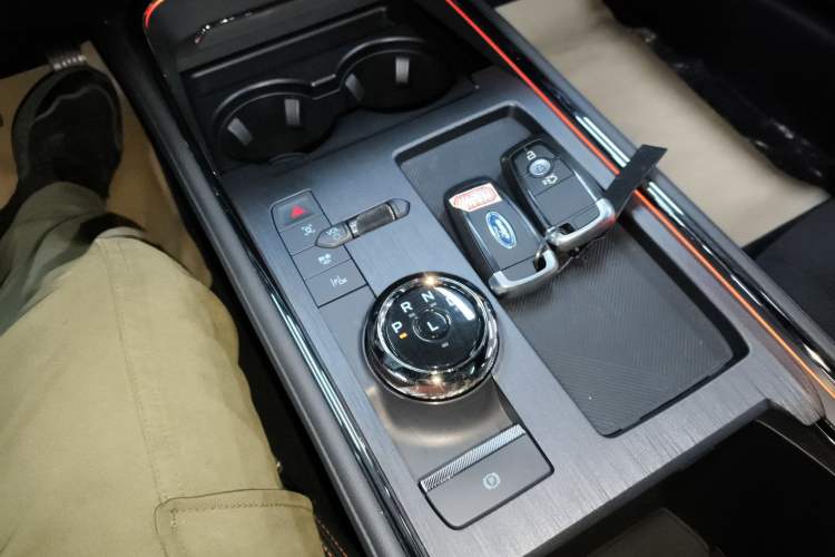 Used Ford Mondeo 2023 1.5T E-Hybrid ST-Line Gear Lever