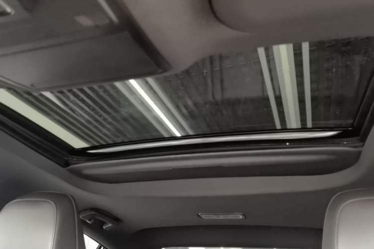 Used Ford Mondeo 2023 EcoBoost 180 Comfort Model Headliner