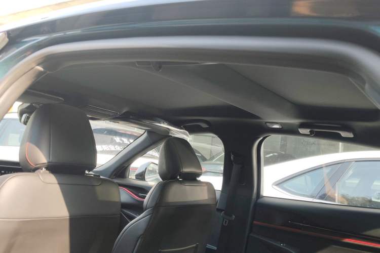 Used Ford Mondeo 2023 1.5T E-Hybrid ST-Line Headliner