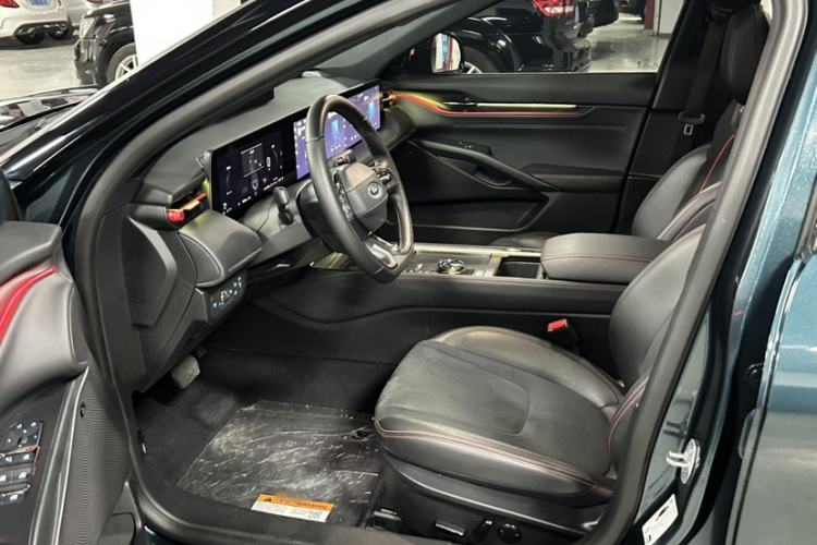 Used Ford Mondeo 2023 1.5T E-Hybrid ST-Line Interior 3