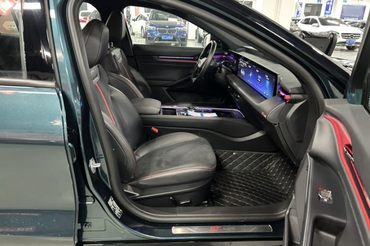 Used Ford Mondeo 2023 1.5T E-Hybrid ST-Line Interior 3