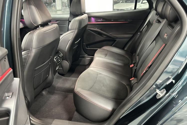 Used Ford Mondeo 2023 1.5T E-Hybrid ST-Line Interior 4