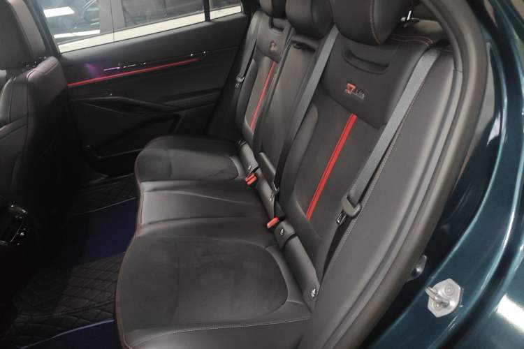 Used Ford Mondeo 2023 1.5T E-Hybrid ST-Line Interior 4
