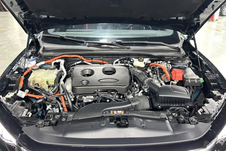 Used Ford Mondeo 2023 1.5T E-Hybrid ST-Line Interior 6