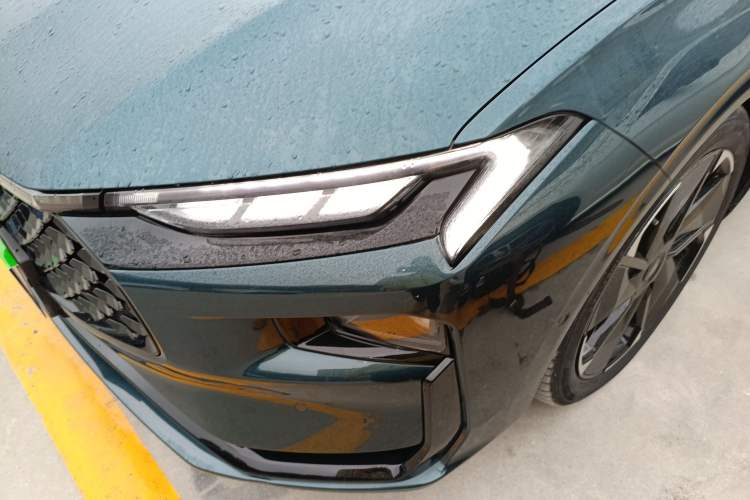 Used Ford Mondeo 2023 1.5T E-Hybrid ST-Line Left Front Headlight