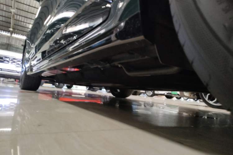 Used Ford Mondeo 2023 1.5T E-Hybrid ST-Line Left Side Sill