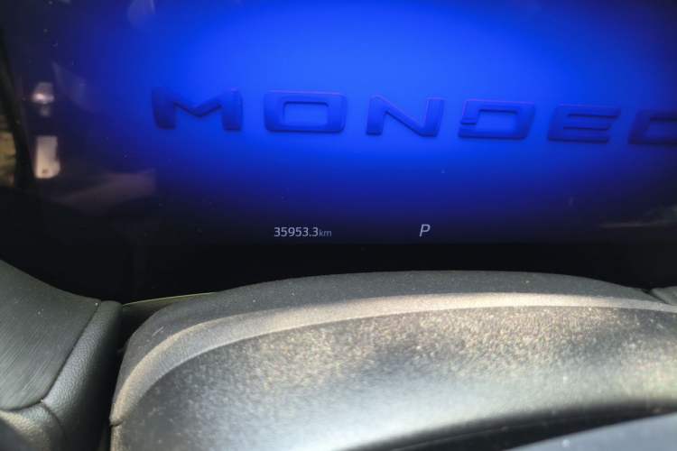 Used Ford Mondeo 2023 1.5T E-Hybrid ST-Line Odometer Close Up
