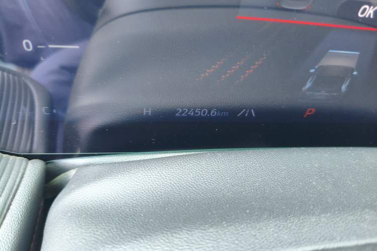 Used Ford Mondeo 2023 1.5T E-Hybrid Luxury Version Odometer Close Up
