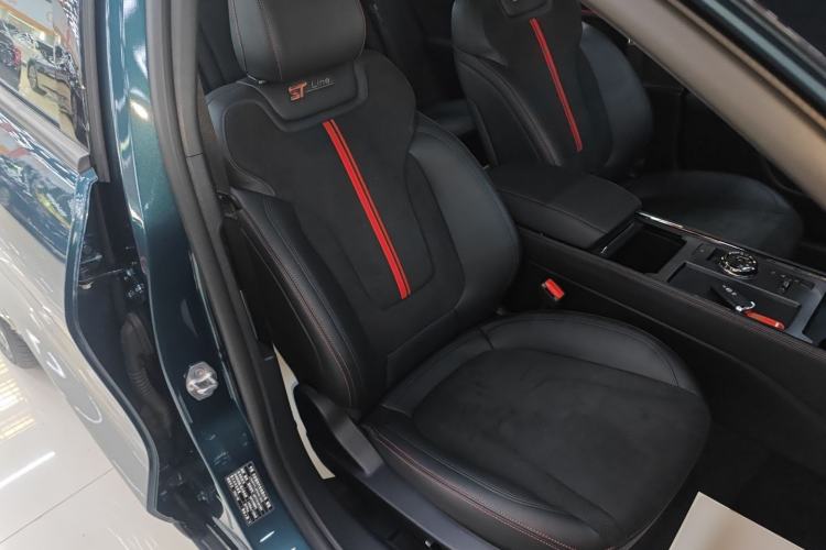 Used Ford Mondeo 2023 1.5T E-Hybrid ST-Line Right Front Seat