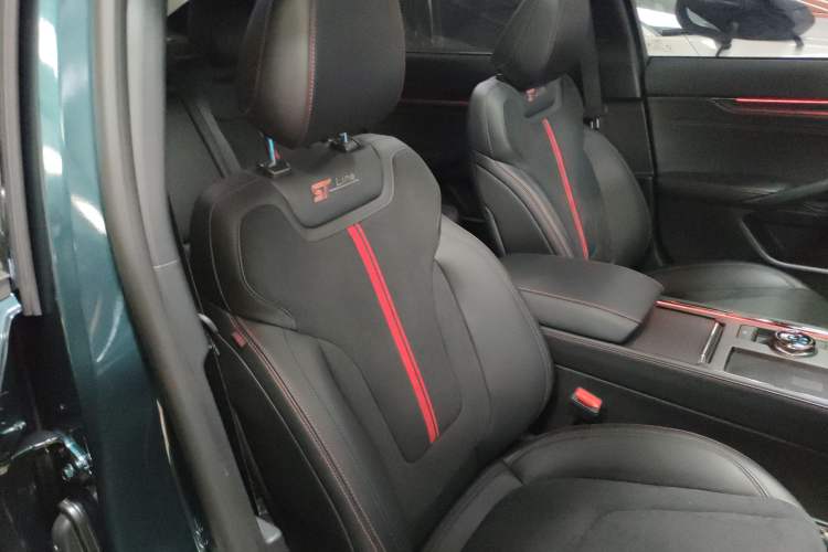 Used Ford Mondeo 2023 1.5T E-Hybrid ST-Line Right Front Seat