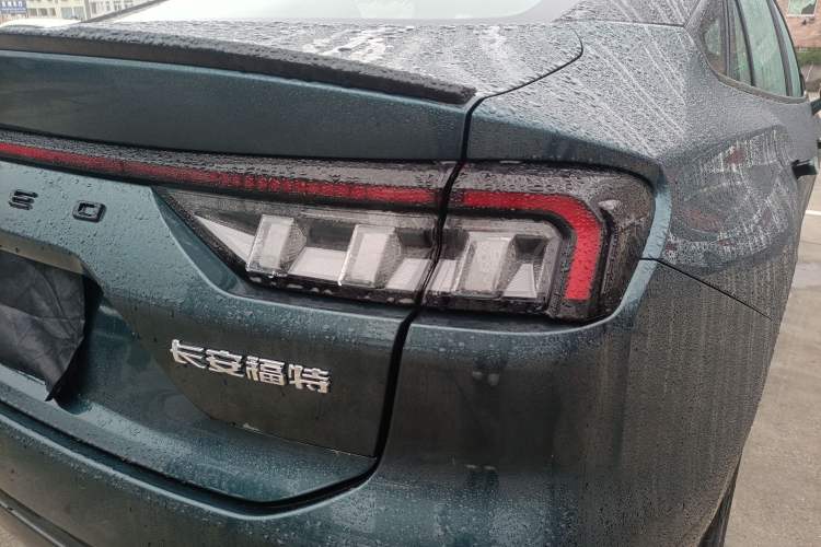 Used Ford Mondeo 2023 1.5T E-Hybrid ST-Line Right Rear Taillight
