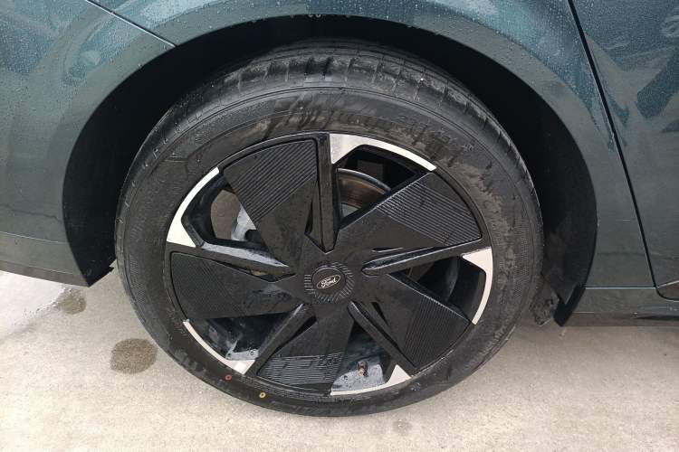 Used Ford Mondeo 2023 1.5T E-Hybrid ST-Line Right Rear Wheel Hub