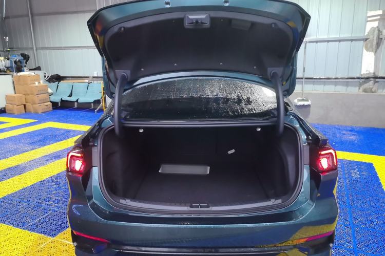 Used Ford Mondeo 2023 1.5T E-Hybrid ST-Line Trunk