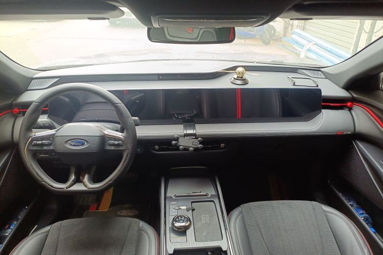 Used Ford Mondeo 2023 1.5T E-Hybrid ST-Line Center Console