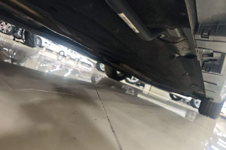 Used Ford Mondeo 2023 EcoBoost 180 Comfort Model Chassis Rear Right