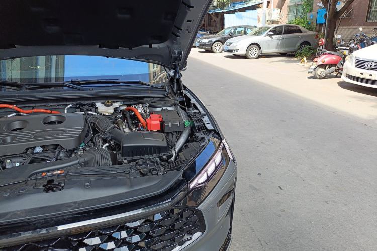 Used Ford Mondeo 2023 1.5T E-Hybrid ST-Line Engine Bay Left