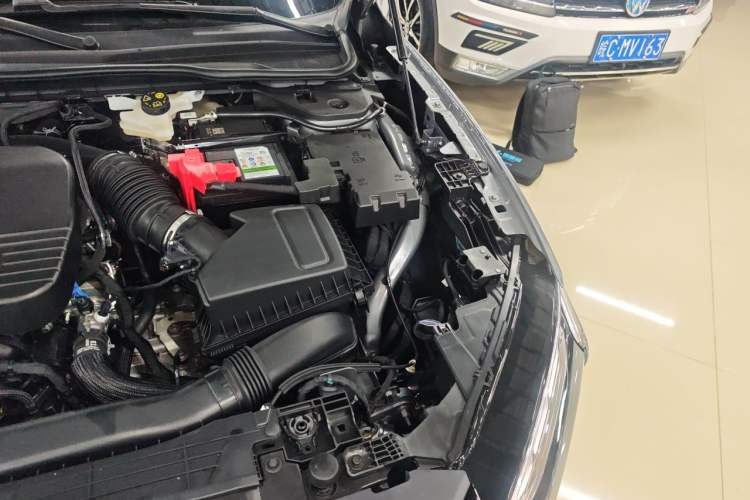 Used Ford Mondeo 2023 EcoBoost 180 Comfort Model Engine Bay Left