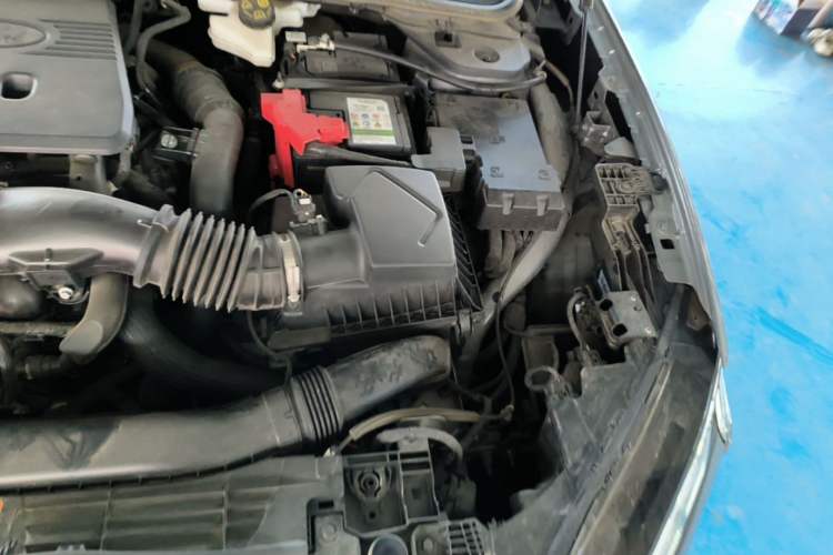 Used Ford Mondeo 2023 EcoBoost 245 Luxury Model Engine Bay Left