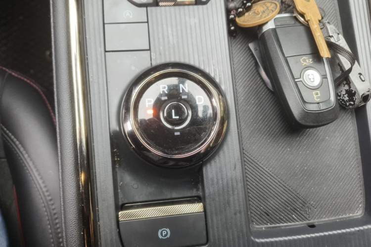 Used Ford Mondeo 2023 EcoBoost 180 Comfort Model Gear Lever